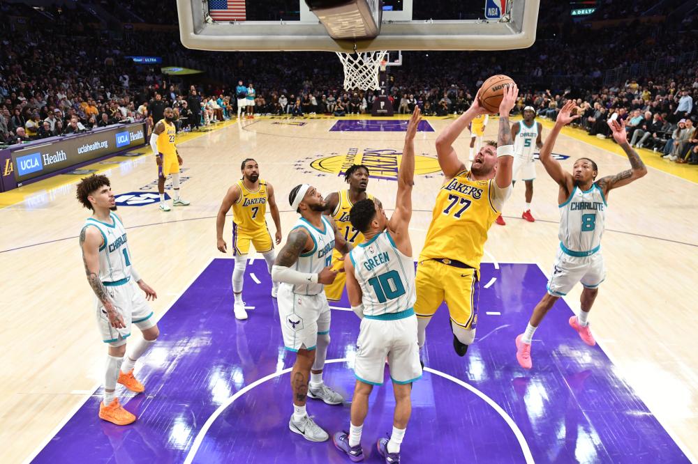 黄喜灿曾在 黄喜灿曾在