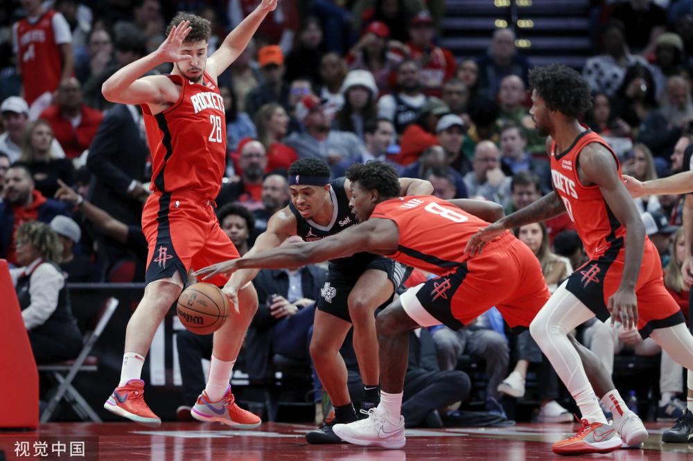 吸引了来自 吸引了来自